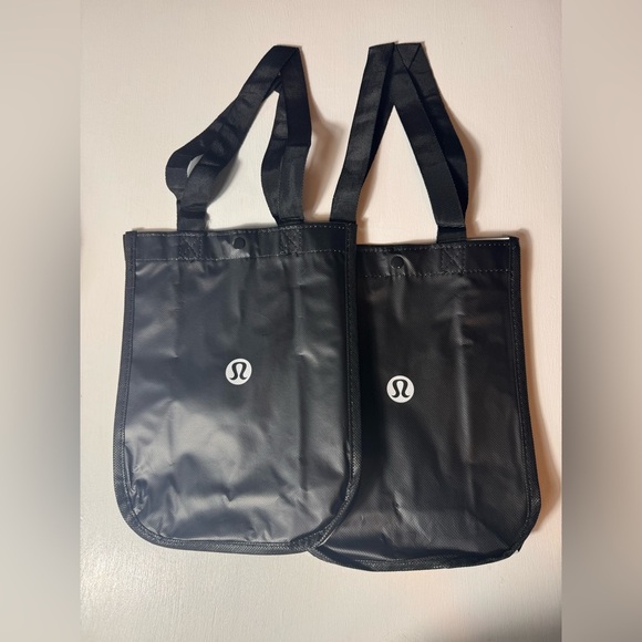 NWOT Lululemon bundle of 2 Reusable Tote Bags (choose your colors) - Picture 4 of 10
